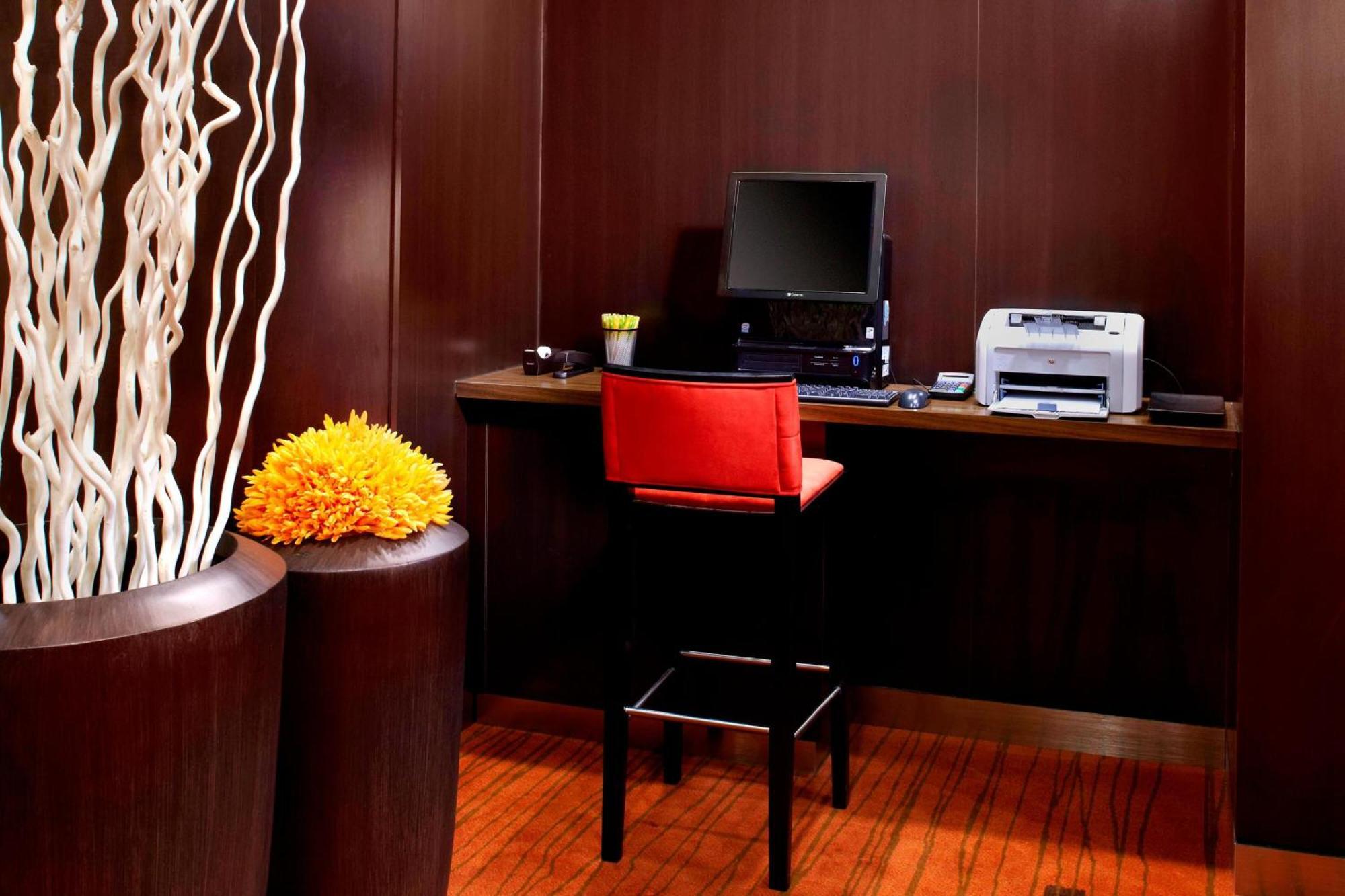 Courtyard By Marriott Pittsburgh West Homestead Waterfront Ngoại thất bức ảnh