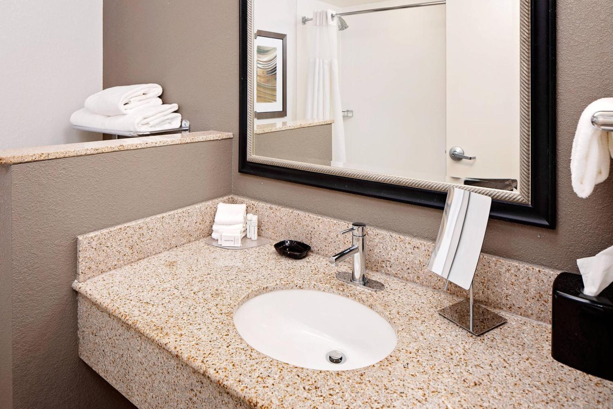 Courtyard By Marriott Pittsburgh West Homestead Waterfront Ngoại thất bức ảnh