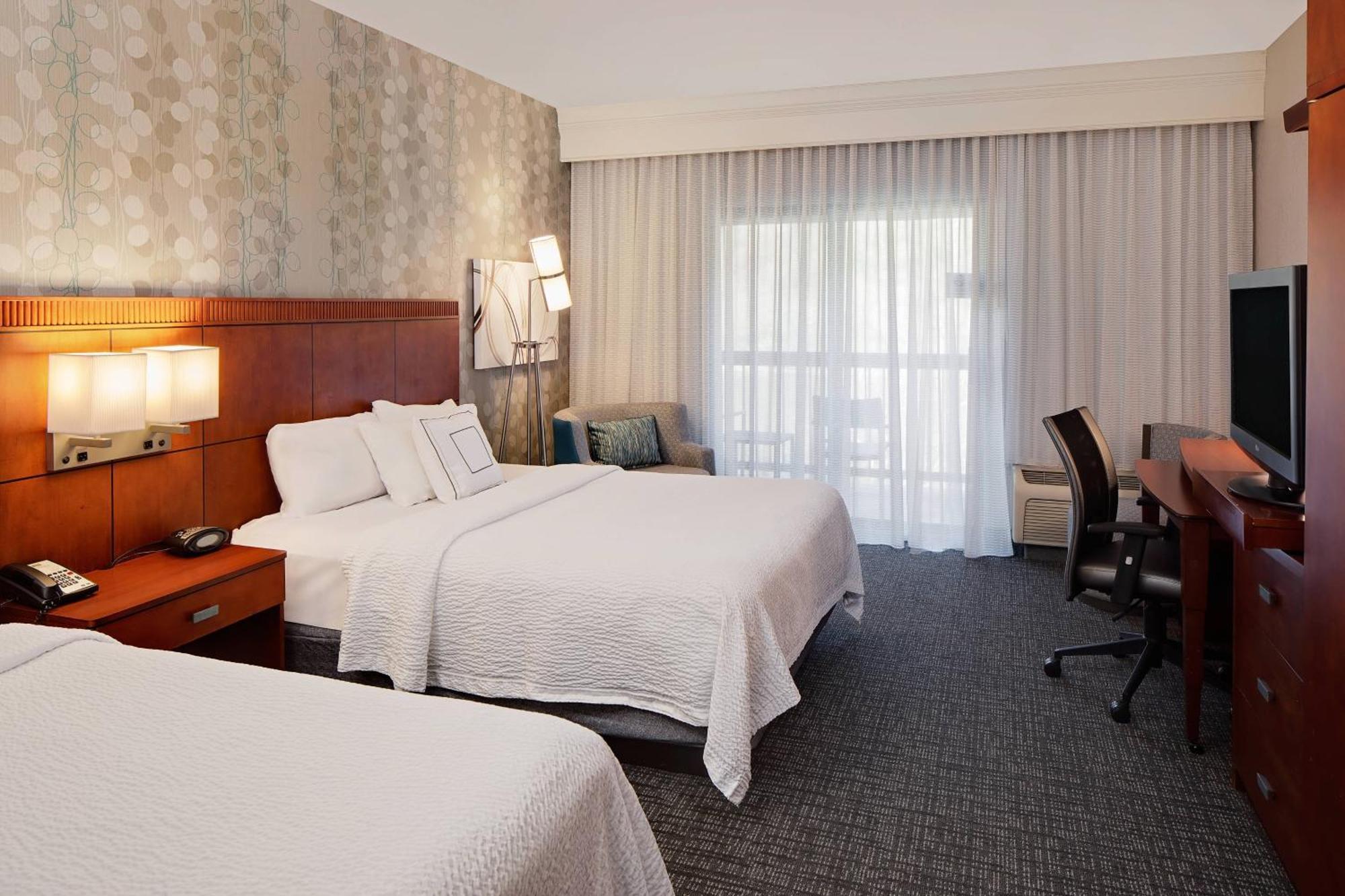 Courtyard By Marriott Pittsburgh West Homestead Waterfront Ngoại thất bức ảnh