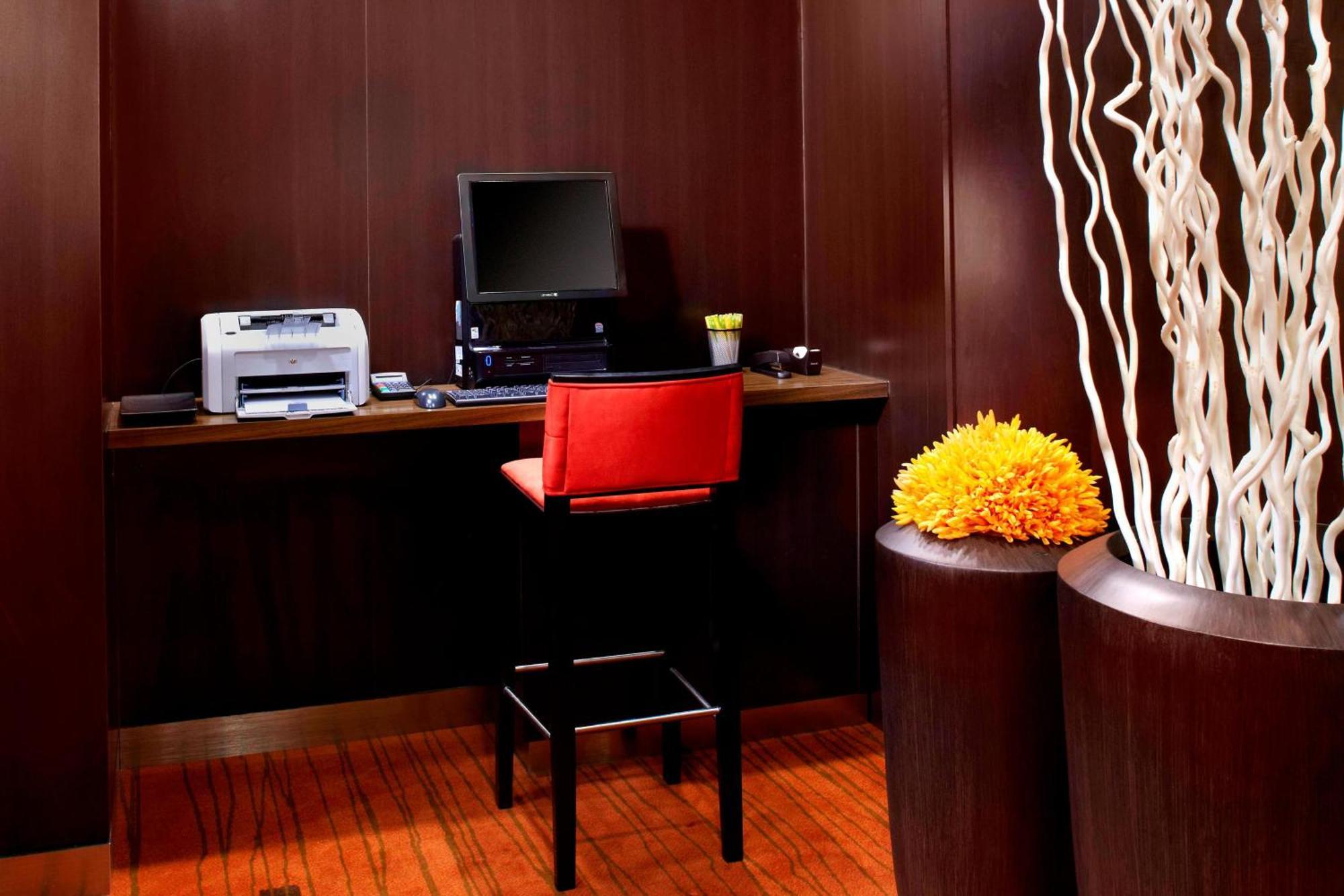 Courtyard By Marriott Pittsburgh West Homestead Waterfront Ngoại thất bức ảnh